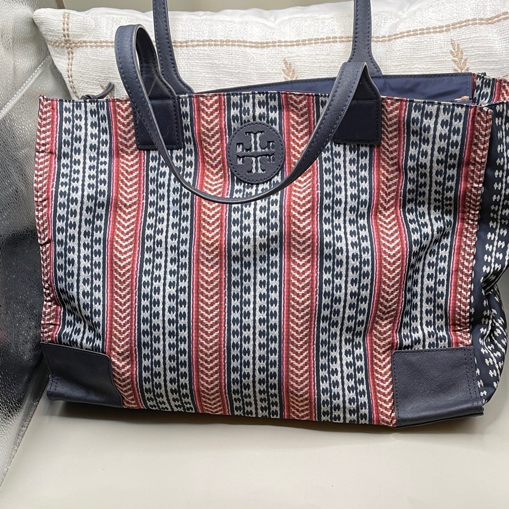 Tory Burch Navy and Red Patterned Tote Nylon Tory Burch